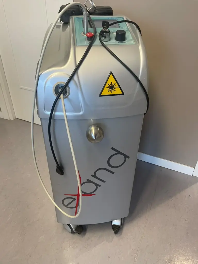 Laser YAG ad alta potenza 25 W nello studio Fisiotop di Cuorgnè
